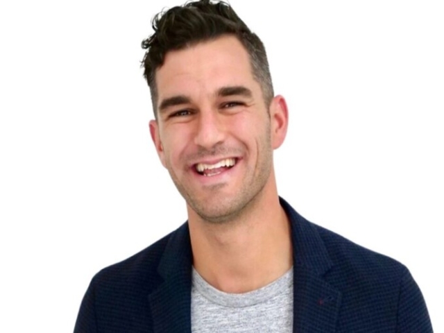 Barry's nombra a Steve Padis como director financiero y vicepresidente
