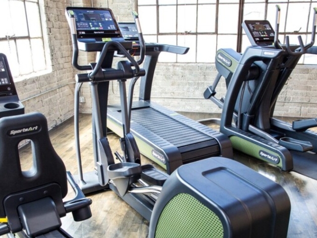SportsArt instala equipos ECO-POWR™ en World Gym Playa del Carmen